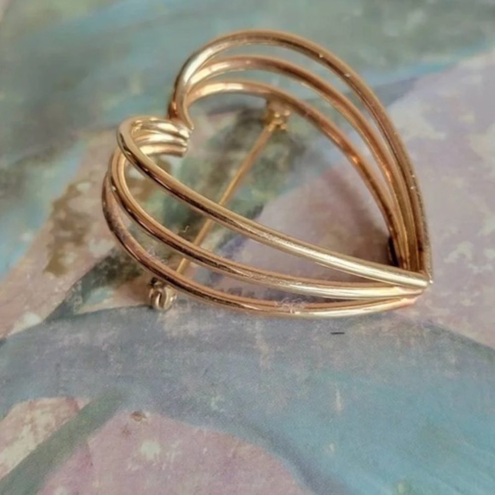 DANECRAFT Gold Filled 1/20 12 Karat Gold Filled Vintage Heart Brooch Pin